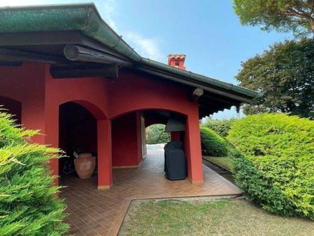 Esclusiva villa in vendita Via Madonna della Motta, Dormelletto, Novara, Piemonte