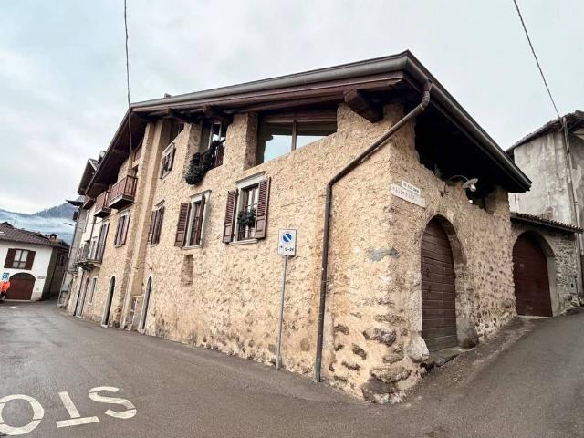 Esclusiva villa in vendita Via San Fiorino, 25, Borno, Brescia, Lombardia
