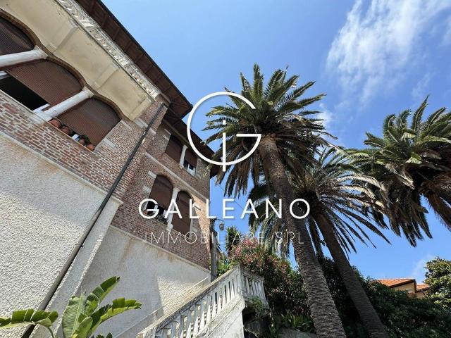 Prestigiosa villa di 225 mq in vendita, Via Pampaliano, 9, Varazze, Liguria