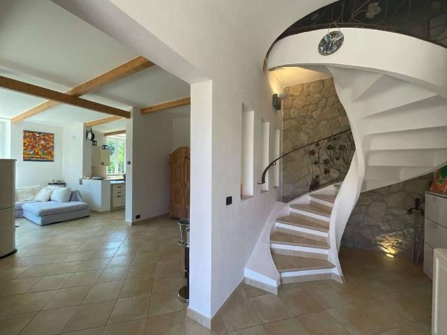 Esclusiva villa in vendita via Priocco, Savona, Liguria