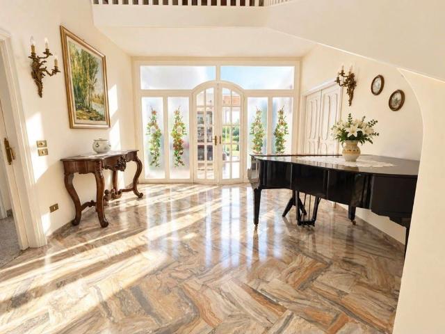 Esclusiva villa in vendita Via Ugo La Malfa, 11, San Nicola la Strada, Campania