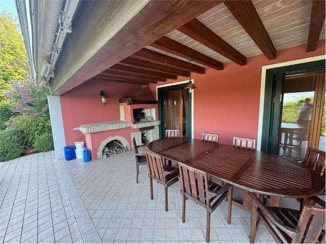 Esclusiva villa in vendita via Vincenzo Minoglia, Volta Mantovana, Mantova, Lombardia