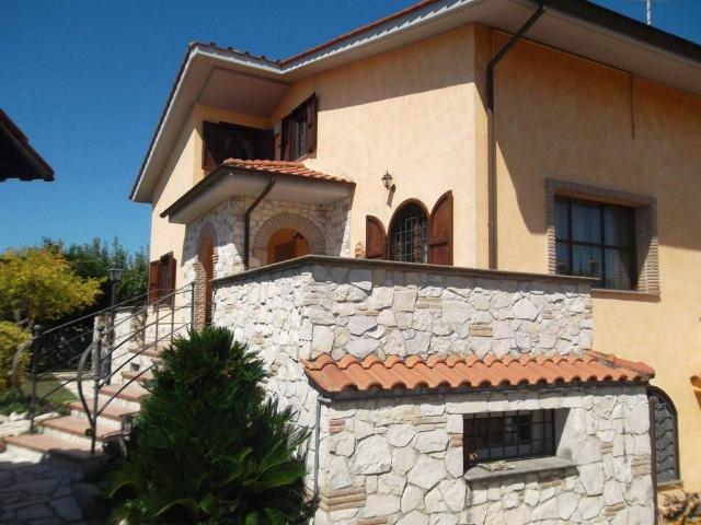 Esclusiva villa in vendita Anguillara Sabazia, Lazio