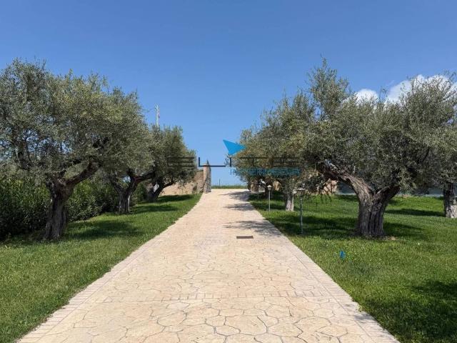 Esclusiva villa in vendita Contrada Cecalupo, 11, Loreto Aprutino, Pescara, Abruzzo