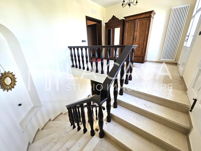 ESCLUSIVA VILLA VENETA: Prestigioso Appartamento in Locazione Rif. Aff20