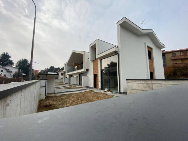 Prestigiosa villa di 200 mq in vendita Via Fratelli Bandiera, 3, Vimercate, Lombardia