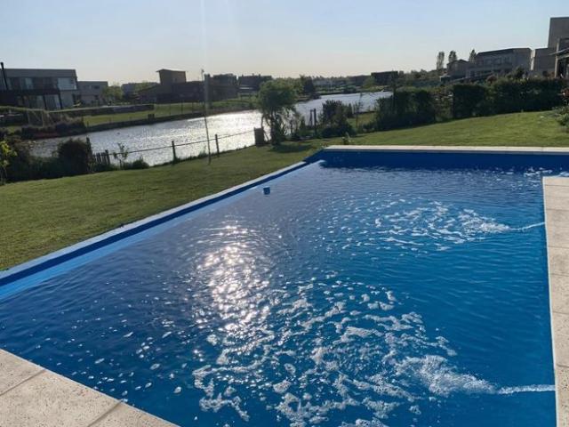 Escobar, Provincia de Buenos Aires