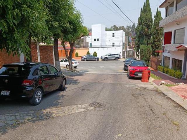 Escorpión No. 8, Fracc. Jardines de Satélite, Naucalpan de Juárez, Estado de México, C.P. 53129