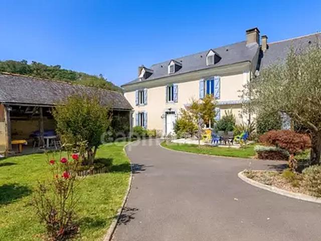 Escoubès Pouts 65100 Achat / Vente maison 10 pièces t10
