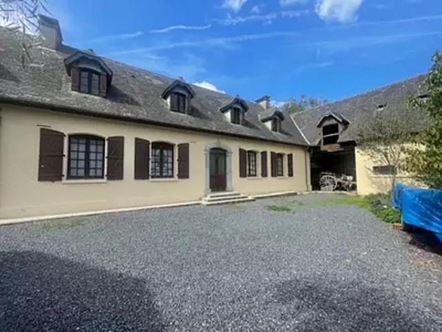 Escoubès Pouts 65100 Achat / Vente maison 15 pièces t15