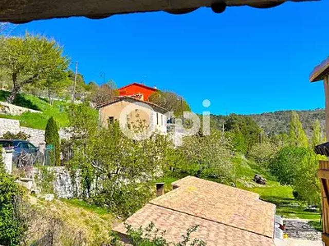 Escragnolles 06460 Achat / Vente maison 4 pièces t4 jardin