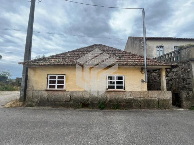 Escritório e Armazém Lagares da Beira