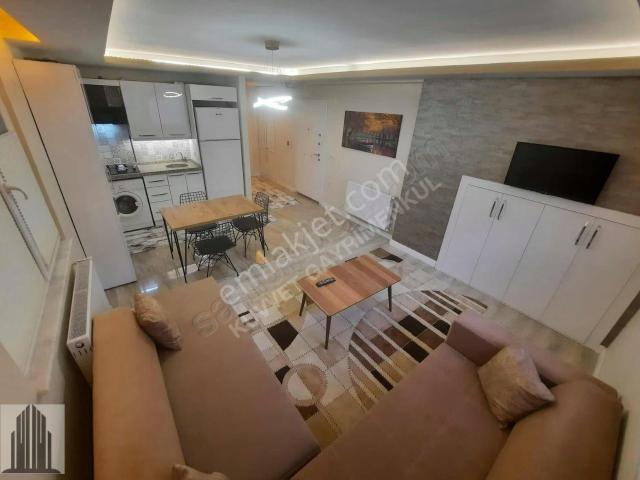 Esen Evler'de Tramvaya Yakın, Eşyalı 1+1 Kiralık Daire