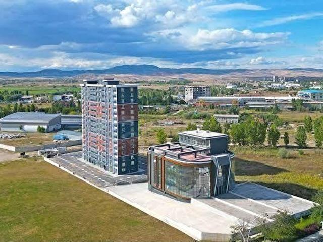 ESENBOĞA HAVALİMANI YAKINI DR. ALP TOWER 1'DE İSKANLI 1+1