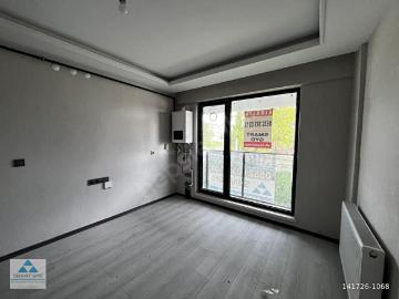 ESENBOĞA MAHALLESİNDE CADDEYE YAKIN KİRALIK DAİRE