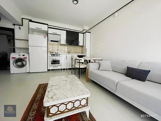 ESENBOĞADA ANAYOLA DURAKLARA YAKIN EŞYALI KİRALIK 1+1 DAİRE