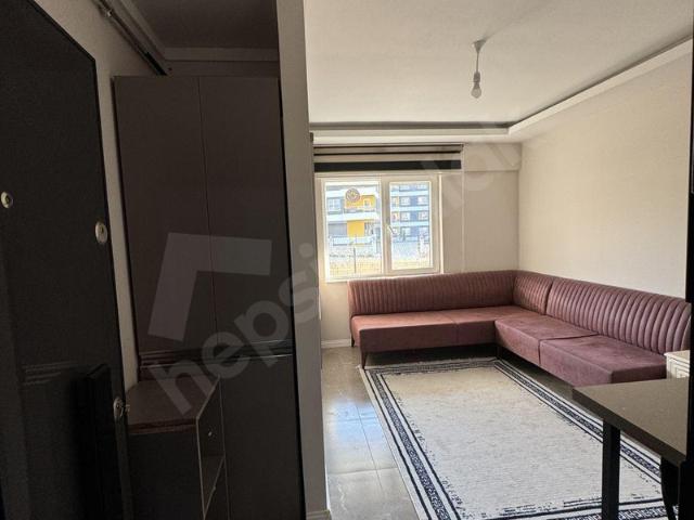ESENBOĞADA EŞYALI KİRALIK SİTE İÇERİSİNDR 1+1 DAİRE