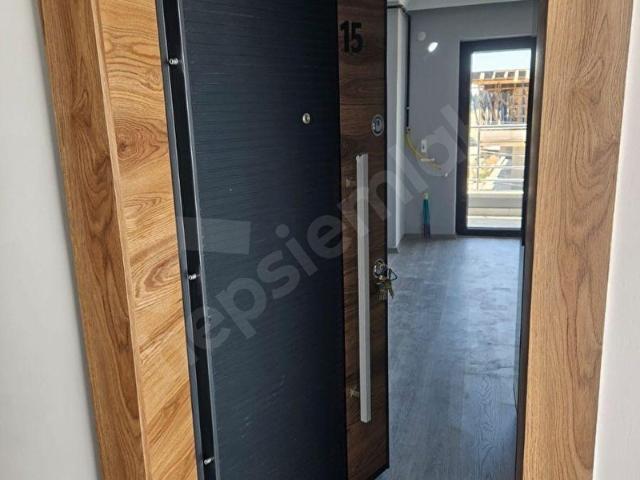 ESENBOĞADA GÜNEY CEPHE KİRALIK 1+1 ASANSÖRLÜ DAİRE