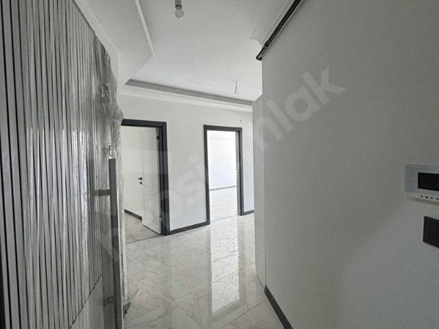 ESENBOĞA'DA KİRALIK 2+1 BAĞIMSIZ MUTFAK CADDE'DE DAİRE