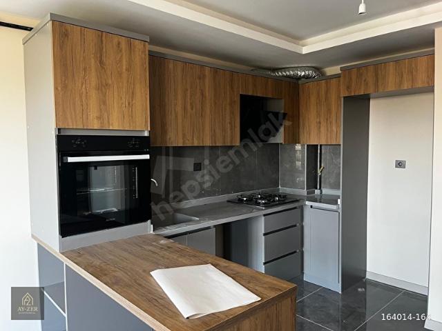 ESENBOĞA'DA YOLA YAKIN LÜX SİTEDE EN ÜST KATTA KİRALIK DAİRE