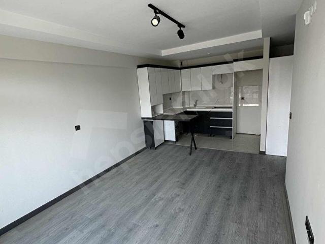 ESENBOĞADA SİTE İÇERİSİNDE GENİŞ BALKONLU 1+1 DAİRE
