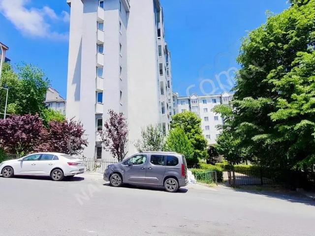 Esenkent Kiralık 4+1 Daire 122m² Merkezi Konumda