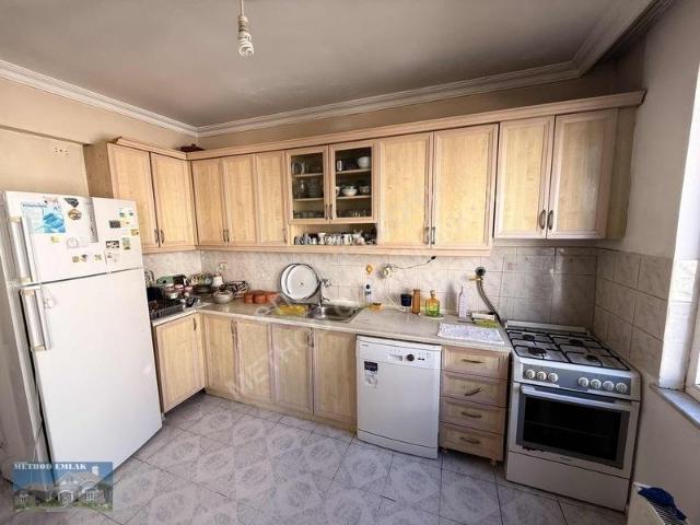 Esenkent Sarmaşık Evlerinde 126m2 3+1 Kiralık Daire
