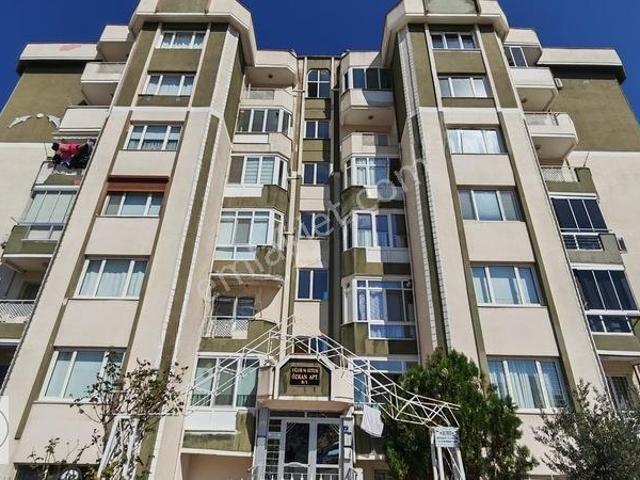Esenler Mah. Cevatpaşa Ortaokulu Arkasında Satılık 3+1 Daire