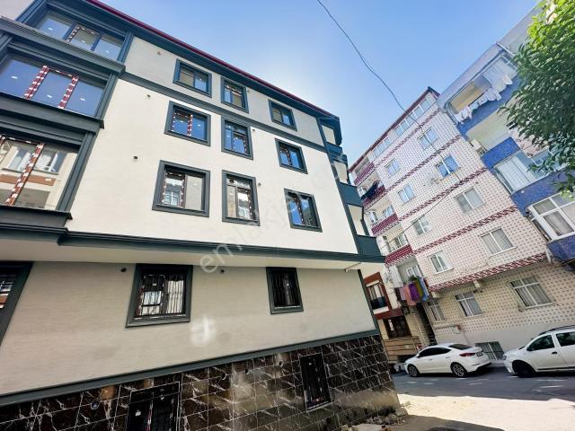 Esenler Birlik Mahallesinde Satılık Sıfır,köşe Cephe 2+1 Daire