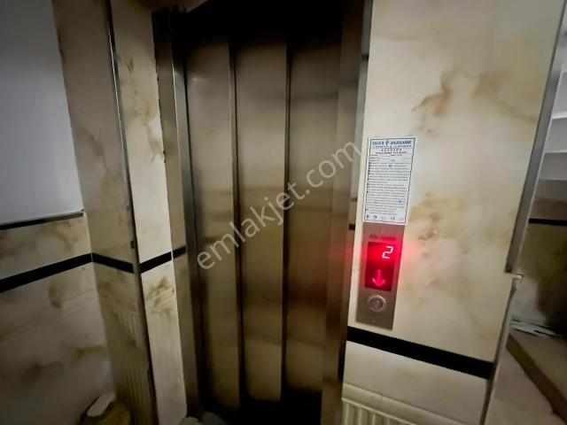 Esenler Fatih Mahallesi Aksaray Caddesı Kiralık Daire