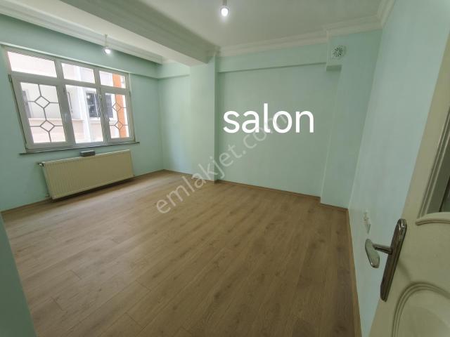 Esenler Fatih Mahallesinde 2+1 85 M2 Ara Kat Kiralık Daire