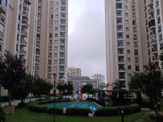 Esenler Havaalanı Mahallesi'nde Emlak Konut Sitesi 1. Etap 2+1 Amerikan Mutfak