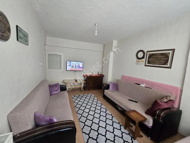 Esenler Tuna Dağyolunda Satılık 2+1 Daire 80m2