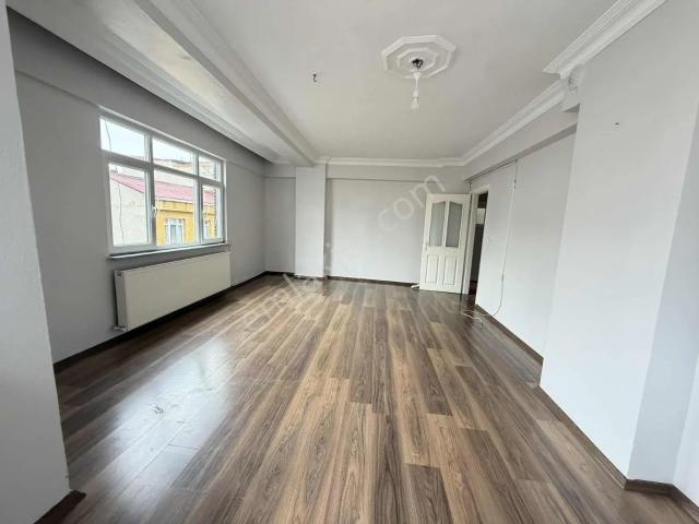 Esenler Tuna M H Kiralık Daire 100 Metre² 2 + 1