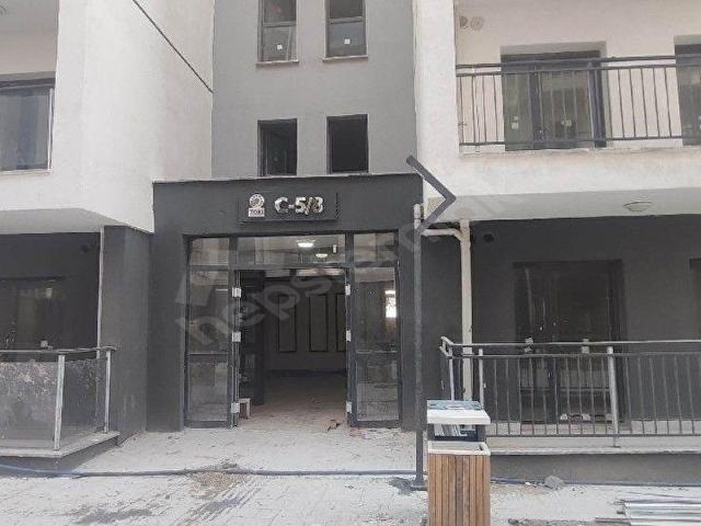 ESENLİK MAHALLESİ ADNAN MENDERES CADDE ÜZERİ 3+1 KİRALIK DAİRE