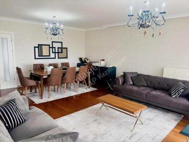 Esenpark'ta Satılık 4+1 Lüks Daire, 165m²,mülk Sahibi Kullanımlı