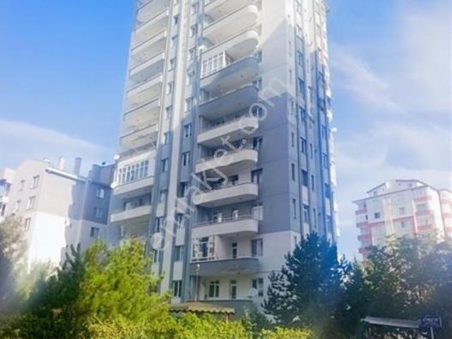 Esentepe Tramvay Durağına Yakın Temiz Yapılı Kiralık 3+1 Daire