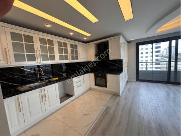 Esentepe’de Ultra Lüks 4+1 Kiralık Daire – Özel İşçilik, Full Donanım!
