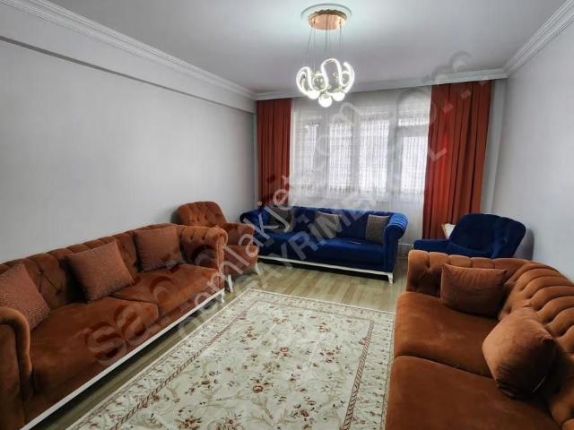 Esentepe Eğitimciler Cad' 20 Metre Balkonlu Satılık 2+1 Daire