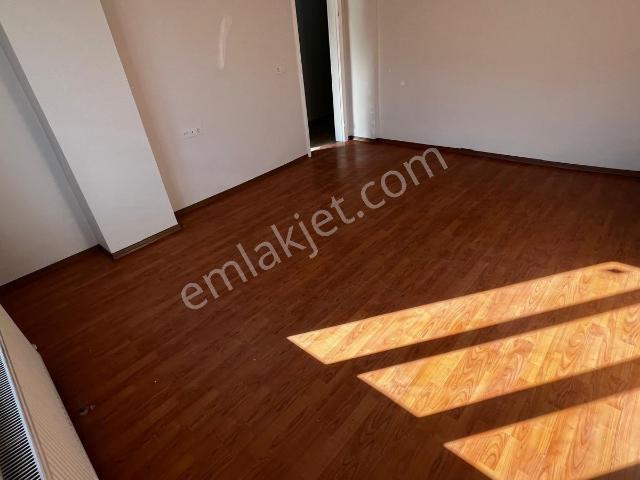 Esentepe Mah 2+1 95 M2 Asansörlü 4. Kat Cebeci Şehir Parkına Yakın Temiz Kiralık Daire