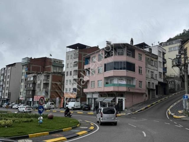 Esentepe Mahalesin'de Satılık 3+1 Daire