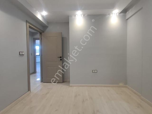Esentepe Mahallesi’nde Fırsat Daire! • 2+1 • 86 M2 • Zemin Kat • Çift Banyo + Çift Wc  d254