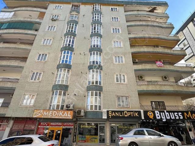 Esentepe Mahallesinde 5 Odalı Süper Ara Kat Daire