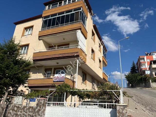 Esentepe Mahallesinde Bahçe Kullanımlı 3+1 Kiralık Daire