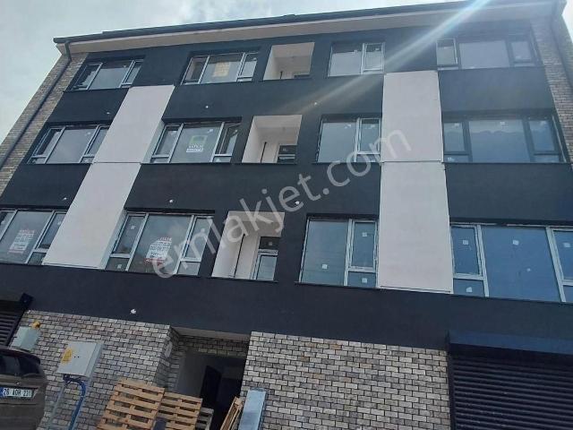 Esentepe Mahallesinde Satılık Sıfır 2+0 Daire