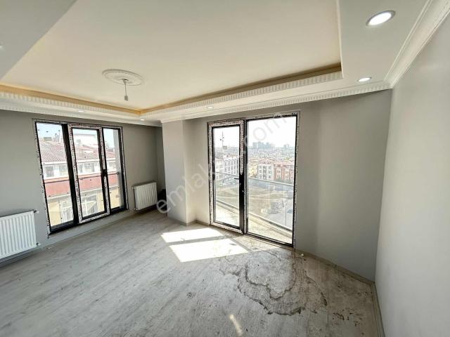 Esentepe Mah'de 2+1 95m² Merkezi Konumda Manzaralı Sıfır Daire