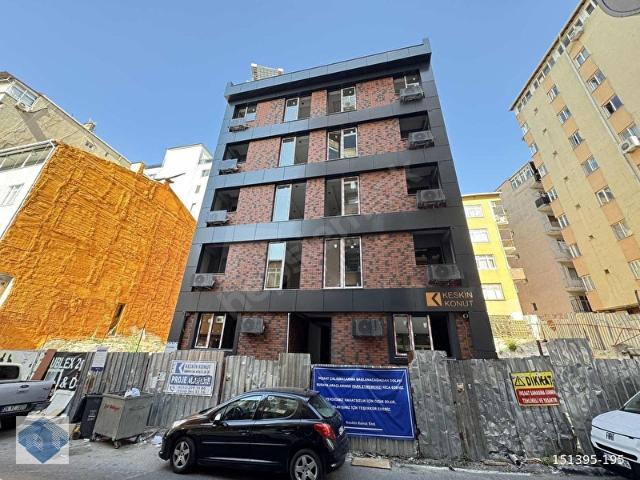 ESENTEPE'DE METROYA YAKIN SIFIR BİNADA SATILIK 2+1 DAİRE