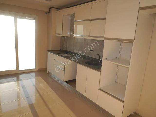 Esentepede Kiralık3+1 Ebeveynbanyolu+doğalgaz+asansörlü serkan