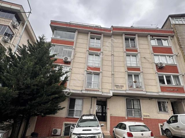 Esentepe'de 1+1 Satılık Kiracılı Daire