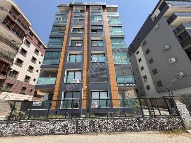 Esentepe'de 2+1 Kapalı Mutfak Krediye Uygun Satılık Daire